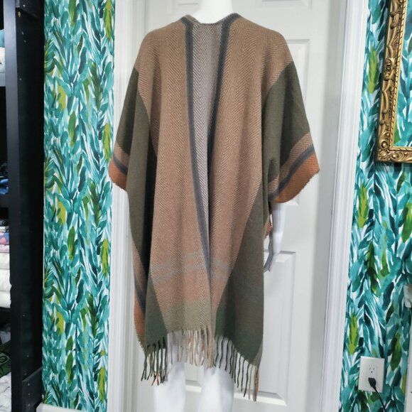 Vince Camuto Boho Brown & Olive Herringbone Striped W/ Fringe Open Front Poncho - Picture 5 of 14